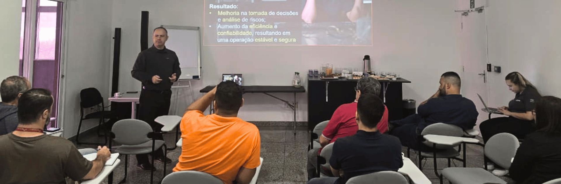 Faça um treinamento com a equipe Telcabos!