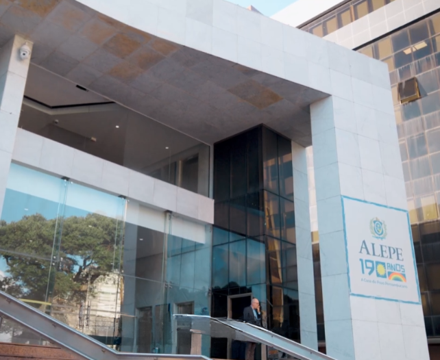 Tecnologia integrada para modernizar a segurança e a conectividade da ALEPE